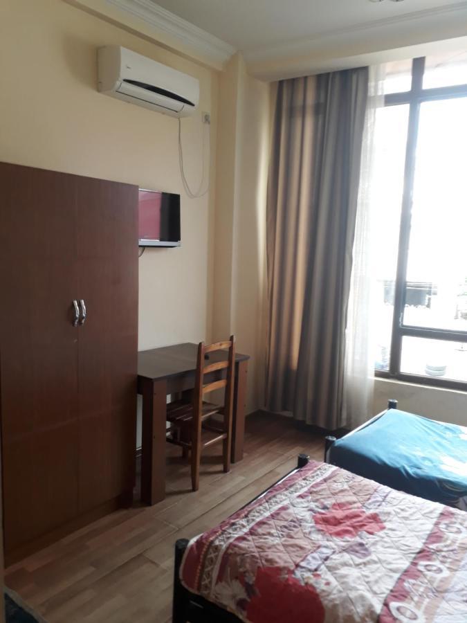 George Dom Hotel Батуми Екстериор снимка